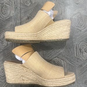 Khaki Espadrille slides, Naturalizer, Size 7, NWT